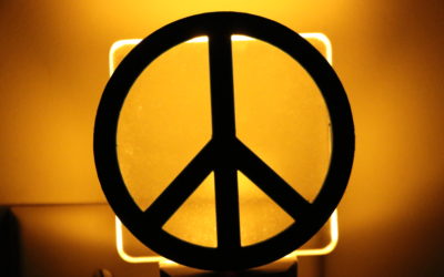DIY 3D Printed Peace Symbol Night Light Design