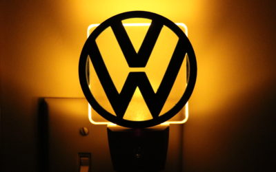 DIY 3D Printed Volkswagen Emblem Night Light Design
