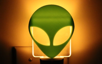 DIY 3D Printed Alien Face Night Light